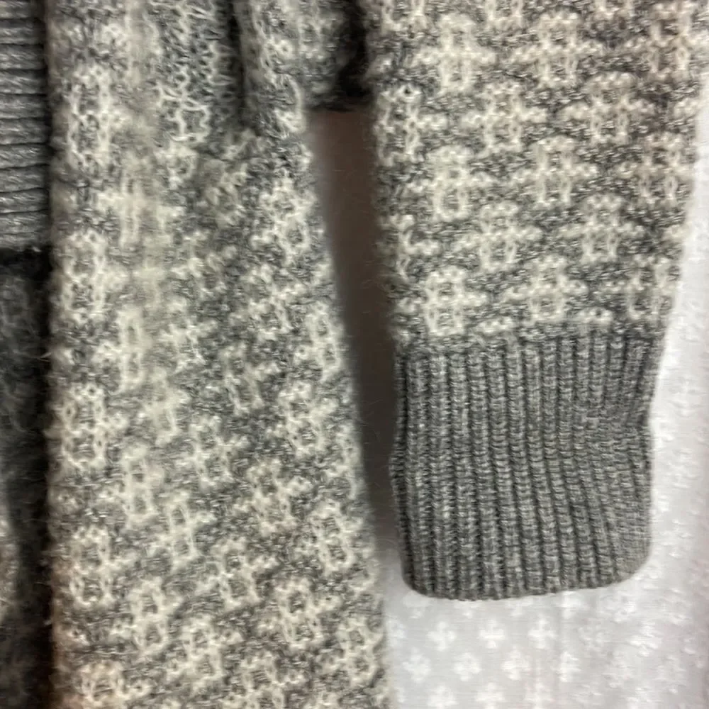 Anne Taylor LOFT gray sweater - size Large - Picture 5 of 9